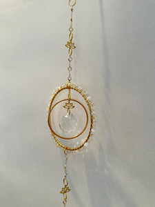 Lotus Serie - Der Dreifache in Goldfarben
